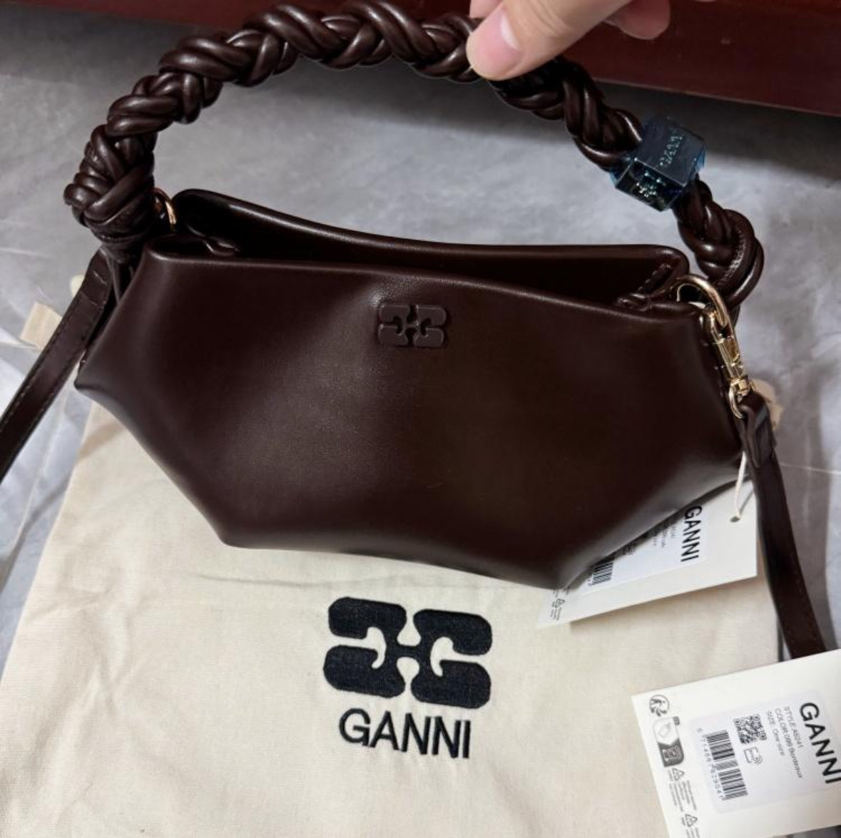 Crossbody Rope Handle Leather Handbag