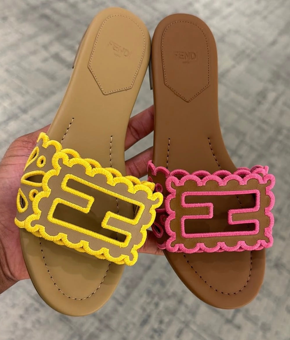 Baguette Scalloped Edge Flat Sandals