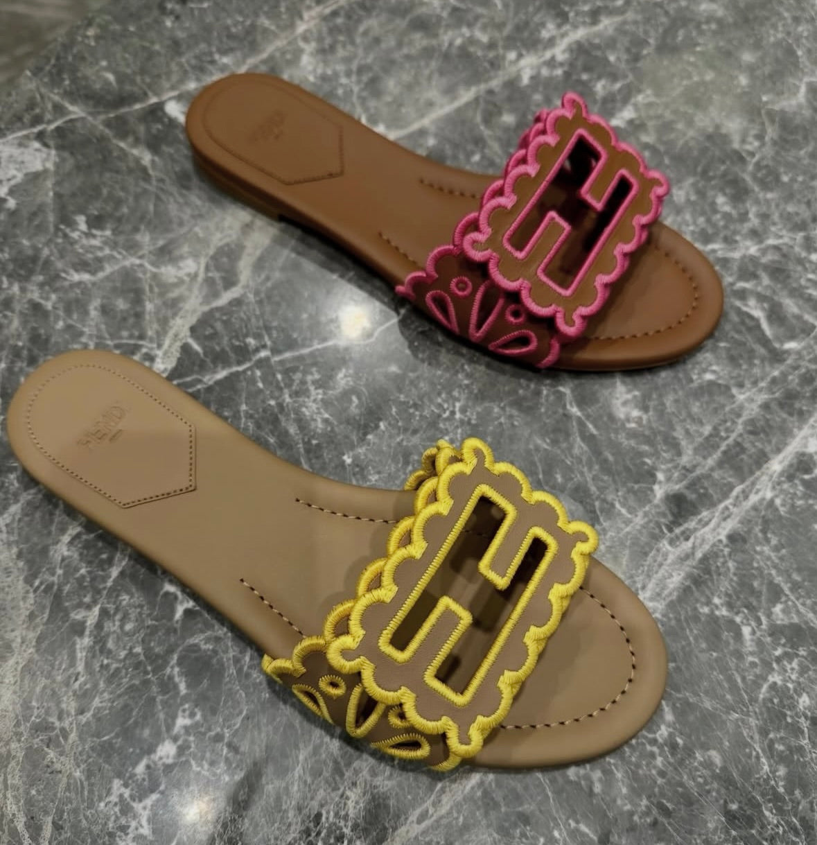 Baguette Scalloped Edge Flat Sandals