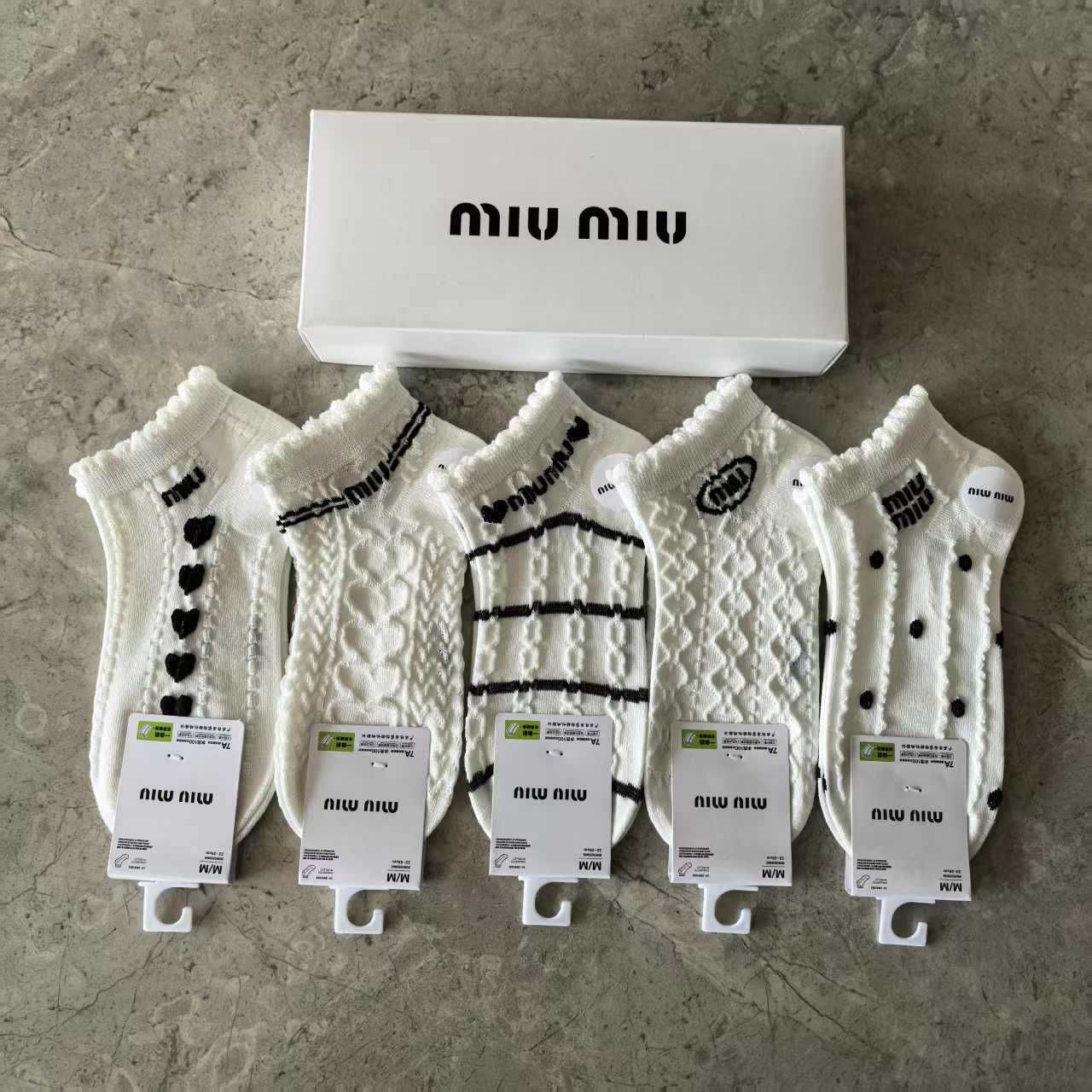 5 Pack White Frilly Socks